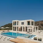 Euphoria Hill Luxury 3br With Private Pool & Sea View, By Tk Premium * أرغاسي