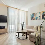 Euphoria Hill Luxury 3br With Private Pool & Sea View, By Tk Premium * أرغاسي
