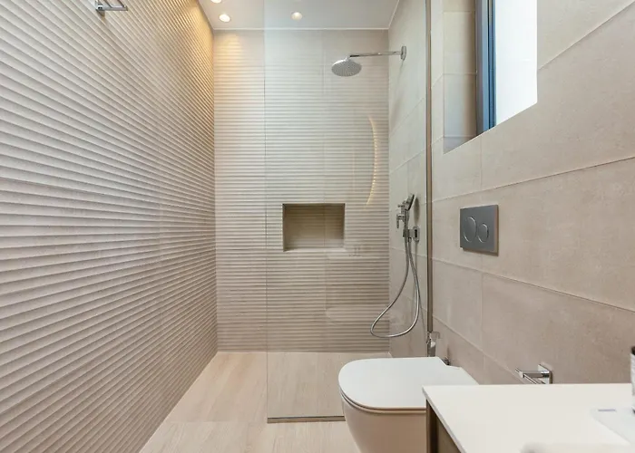 Euphoria Hill Luxury 3br With Private Pool & Sea View, By Tk Premium * ארגאסי