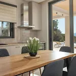 Willa Euphoria Hill Luxury 3br With Private Pool & Sea View, By Tk Premium