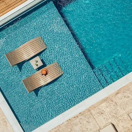 Euphoria Hill Villa, By Tk Premium *