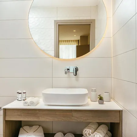 Euphoria Hill Villa, By Tk Premium